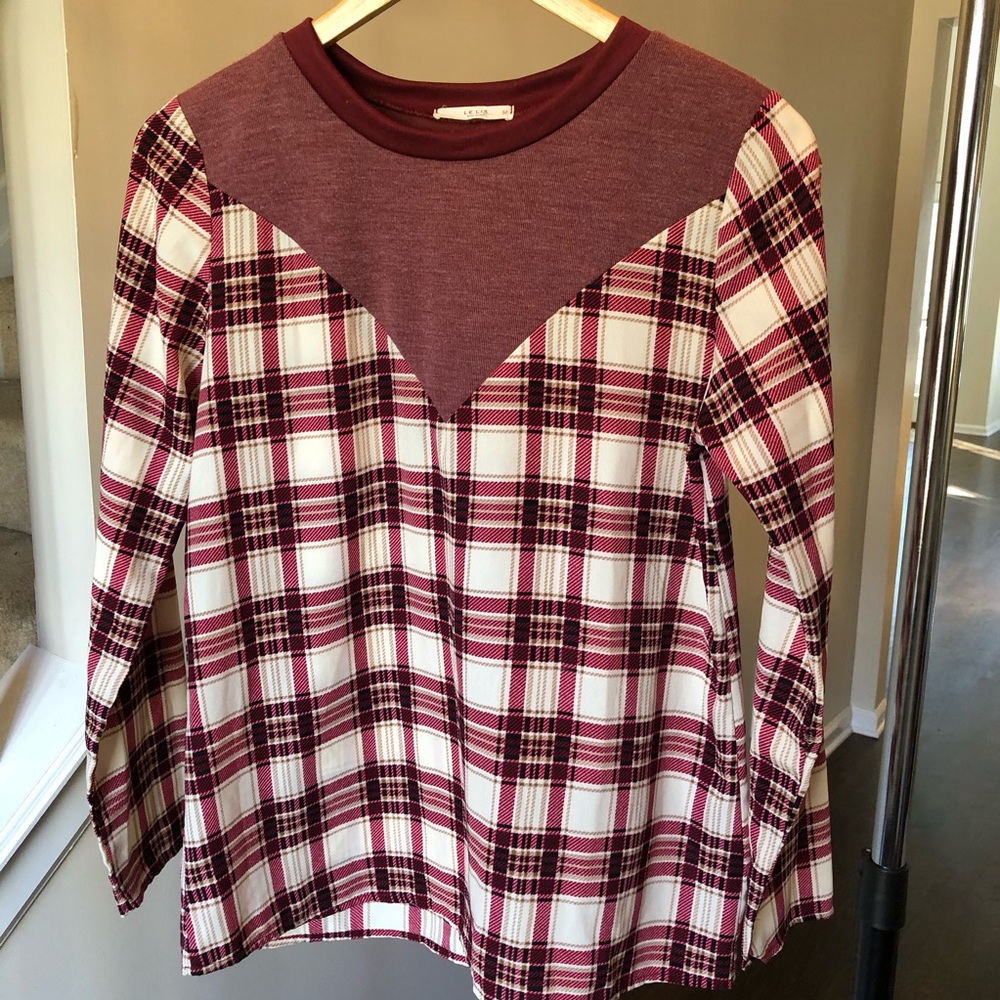 Le Lis Plaid Top Size Small